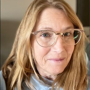 Meet your Posher, Robyn